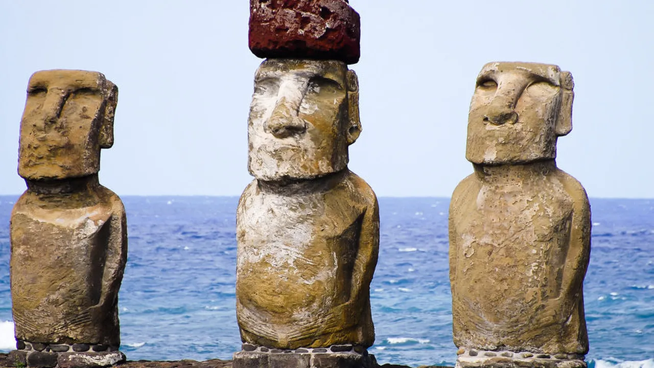 Easter Island Statues May Have Marked Sources of Fresh Water