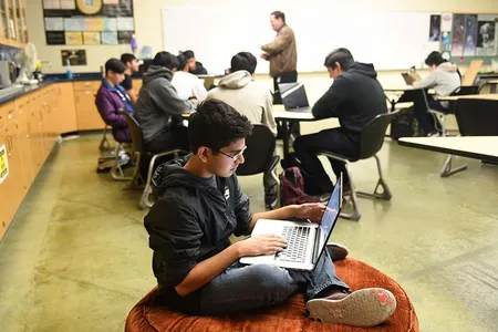 In theory, all you’d need to do is give a blood sample and his test would indicate whether you have allergies to a certain substance or not.