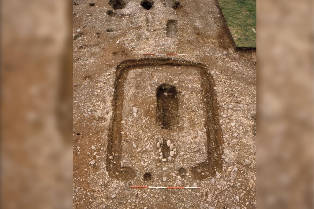 A rectangular enclosure surrounding a possibly royal grave
