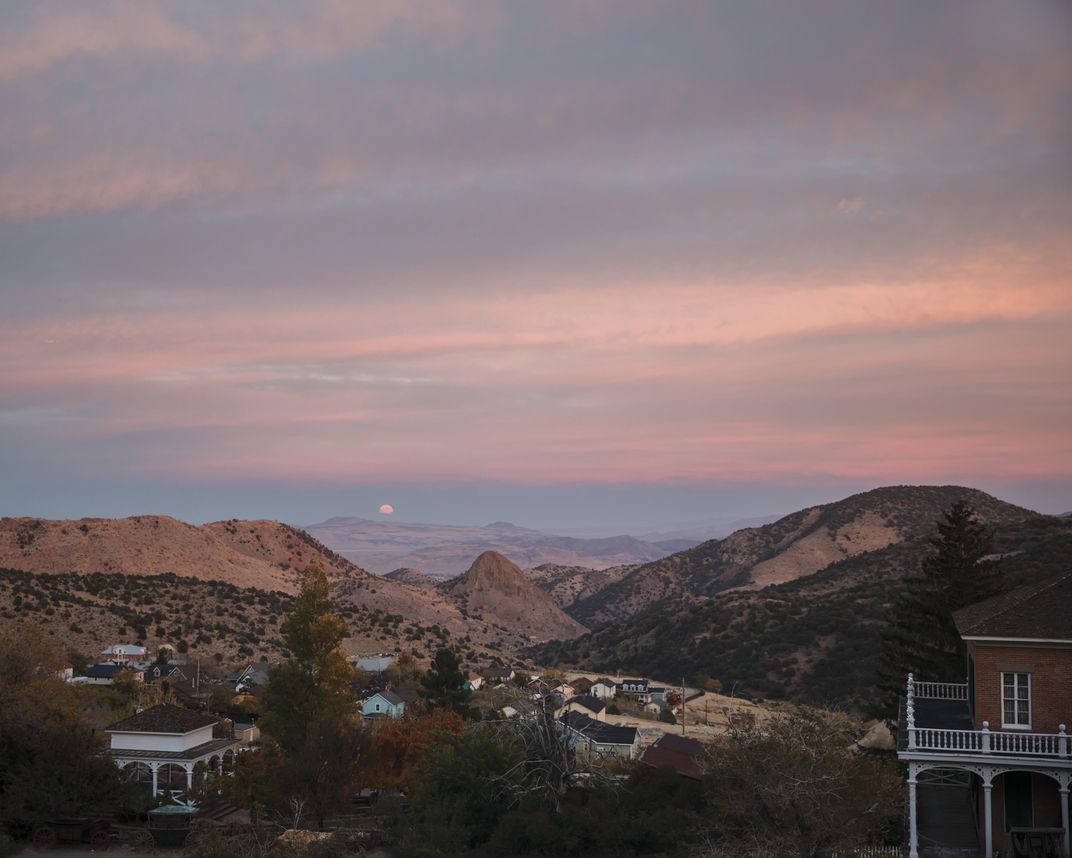 In Virginia City, Nevada, Milholland’s arrival attracted about 500 people who were summoned to her rousing speech by fire department alarms, school bells and whistles that usually marked shift changes at the local mine.