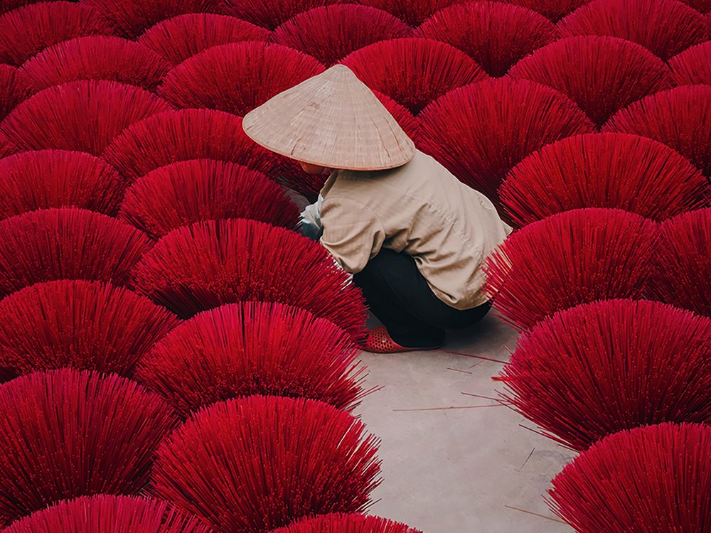 Colors of incense | Smithsonian Photo Contest | Smithsonian Magazine