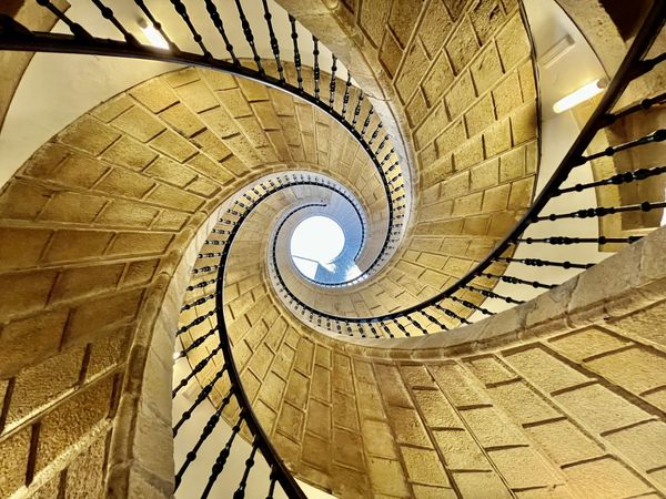 Triple Spiral Staircase (baroque) thumbnail