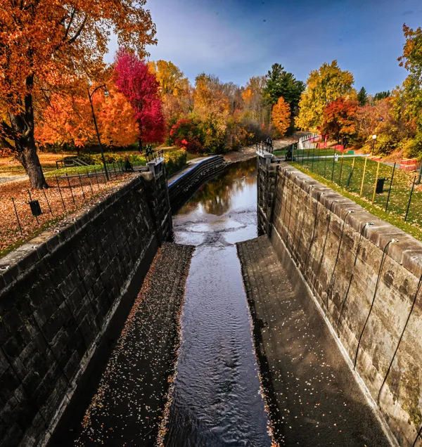 Rideau Canal with Autumn backdrop thumbnail