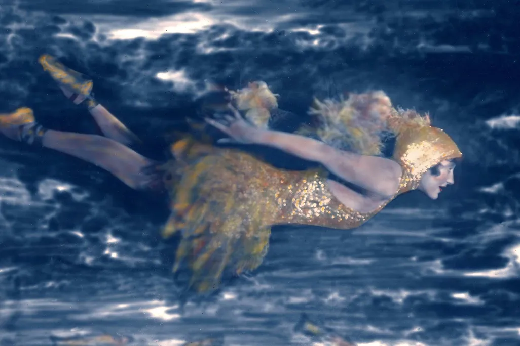 Annette Kellerman in 1914 film Neptune's Daughter