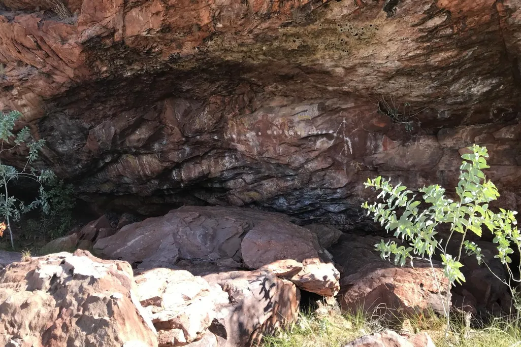 Yilbilinji rock shelter