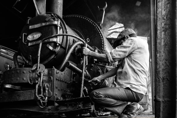 Workers making final checking at Darjeeling Himalayan Railways workshop thumbnail