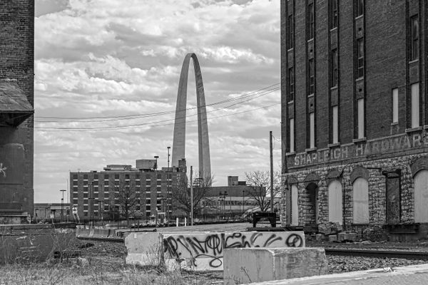The Gateway Arch of Urban Decay thumbnail