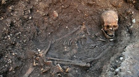 New archaeological analysis shows that King Richard’s remains were buried in an awkward position, leaning against the wall of a grave that wasn’t dug large enough.