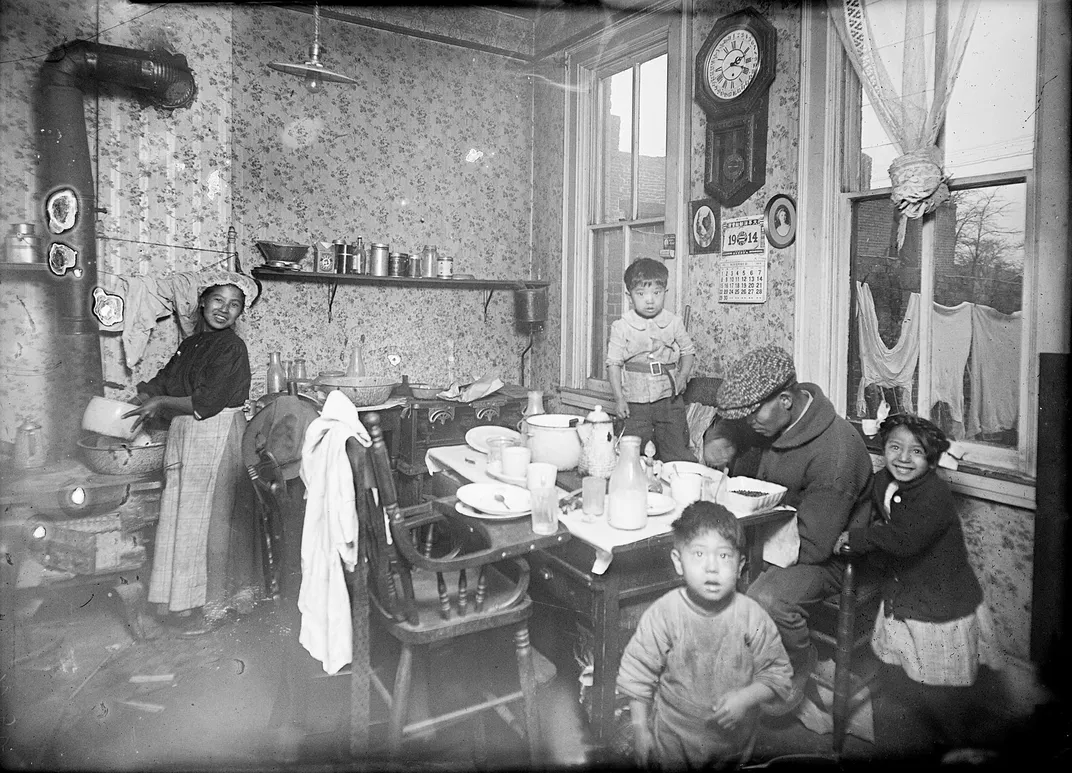 A Chinese American family in Denver in 1914