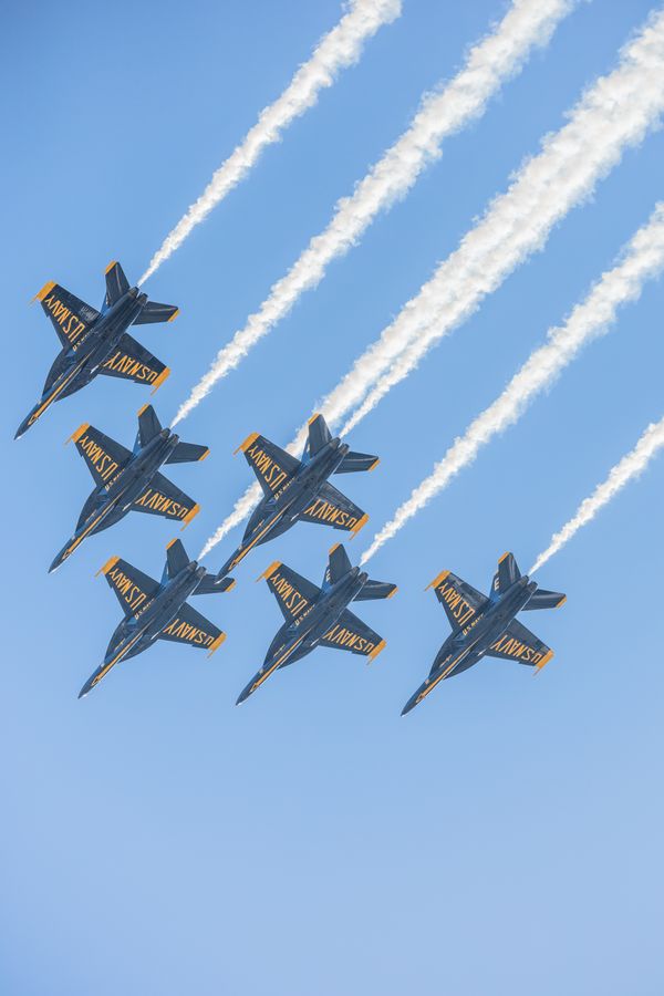 Blue Angels in Perfect Formation thumbnail