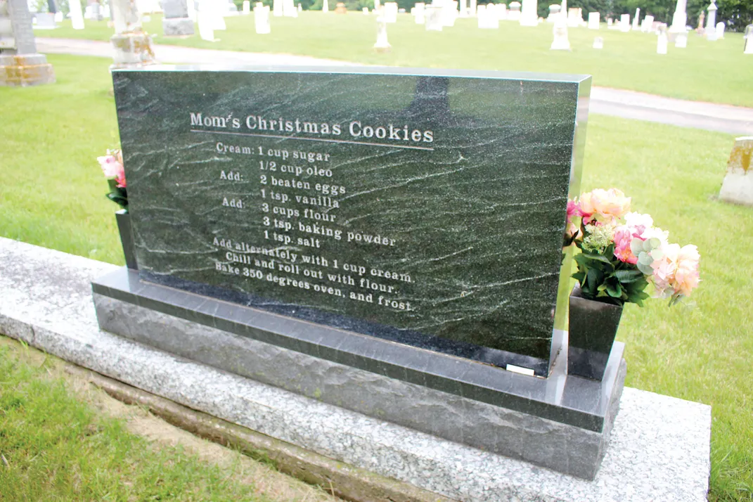 Maxine Menster's headstone