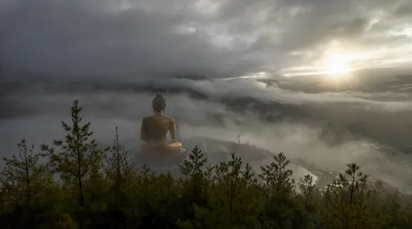 Buddha over the Fog thumbnail