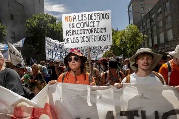 Manifestantes en Mar del Plata thumbnail