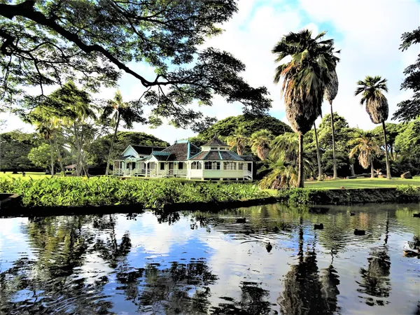 Hawaiian Landscape thumbnail