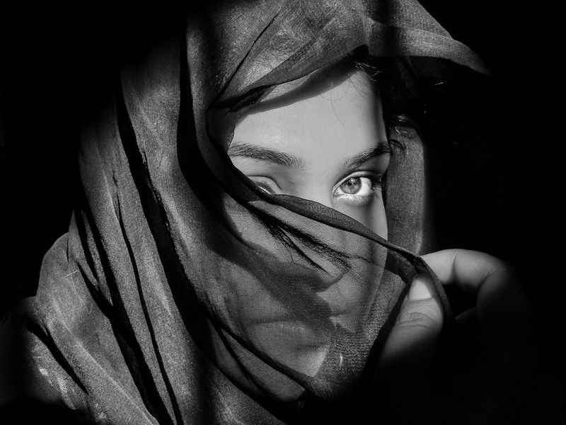 A mysterious woman from the dark | Smithsonian Photo Contest ...