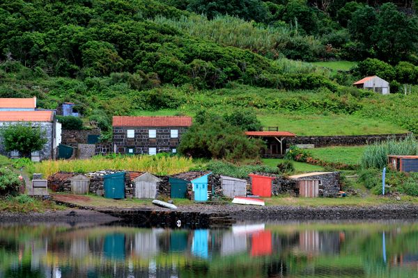 Fishing cabins thumbnail