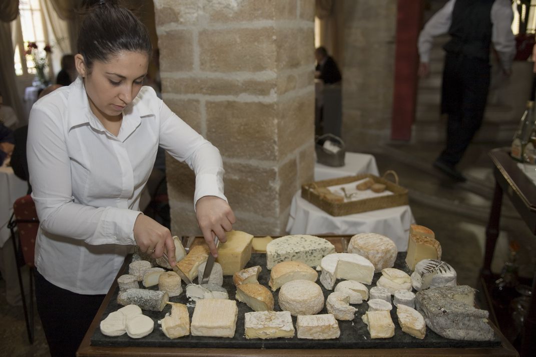 Cheese tasting in Provence. Credit: Atout France / Michel Angot