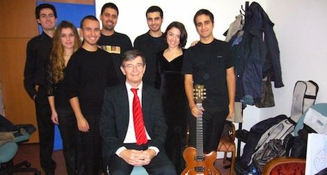 Darius Brubeck with students from Yildiz Technical University, Istanbul, 2007