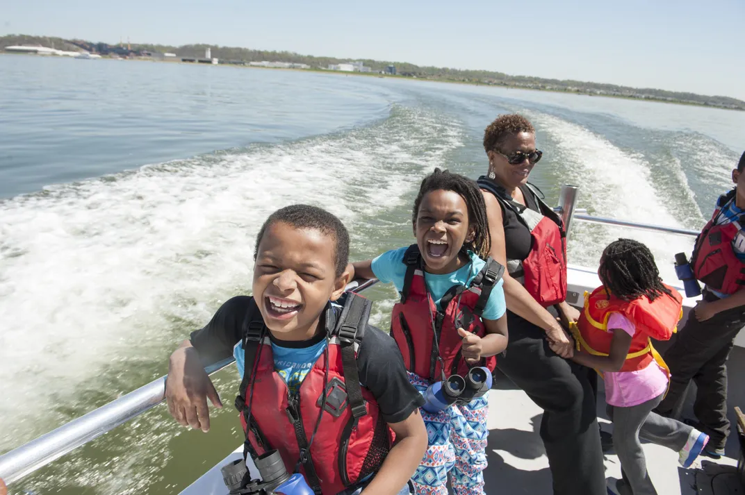 Children boating on the Anacostia River