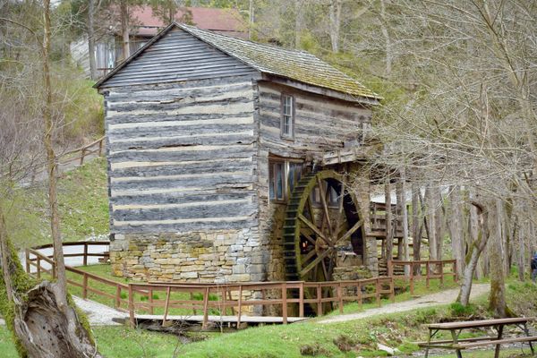 Grist Mill at Squire Boone Caverns thumbnail