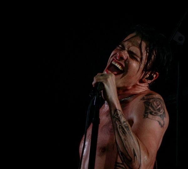 Yungblud Performing thumbnail