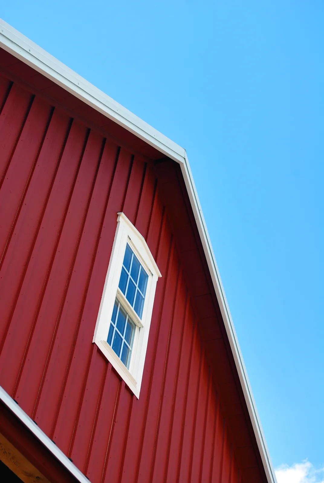 The Big Red Barn at Larriland Farm in Woodbine Maryland. | Smithsonian ...