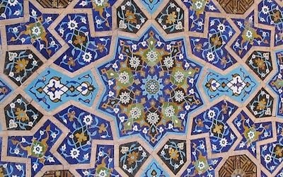 Tile art in Iran. Learn how to make ornate designs like this — from carving to installation — in Tuesday night lessons at the Ripley Center.