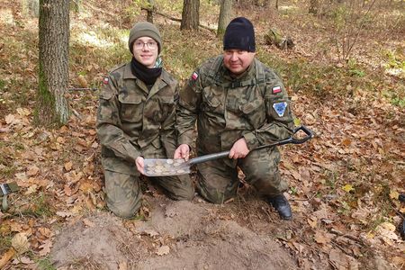 Father-and-son duo&nbsp;Sławomir and Szymon Milewski discovered the coins while searching for an ancient road.