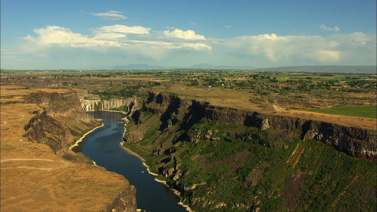 Preview thumbnail for Evel Knievel's Famous Snake River Canyon Jump
