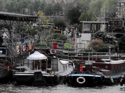 Thames Houseboats