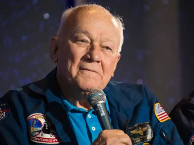 Bruce McCandless II during a panel discussion marking the 25th anniversary of the Hubble Space Telescope in 2015.