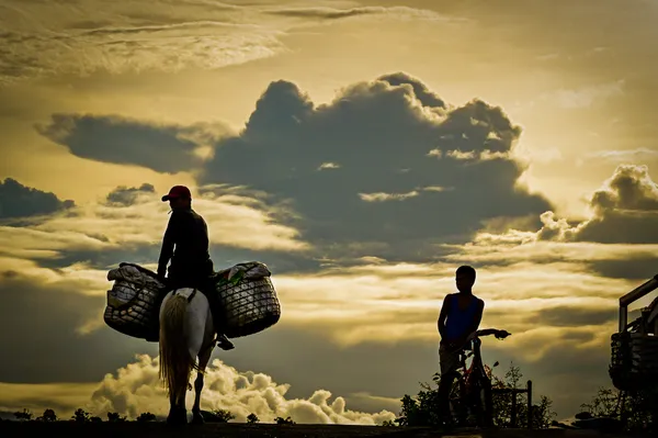 Between Journeys thumbnail