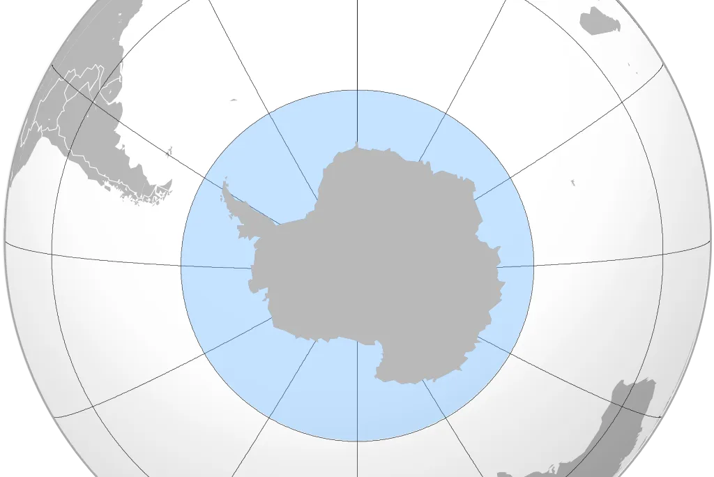 An image showing the boundaries of the Southern Ocean surrounding Antarctica