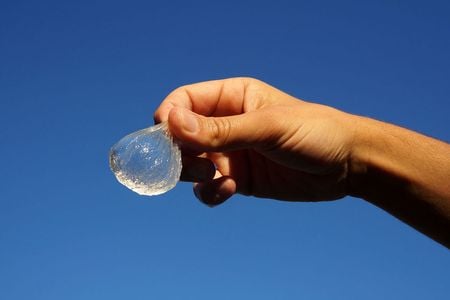 The Ooho edible water bottle can't be closed, but is biodegrade. 