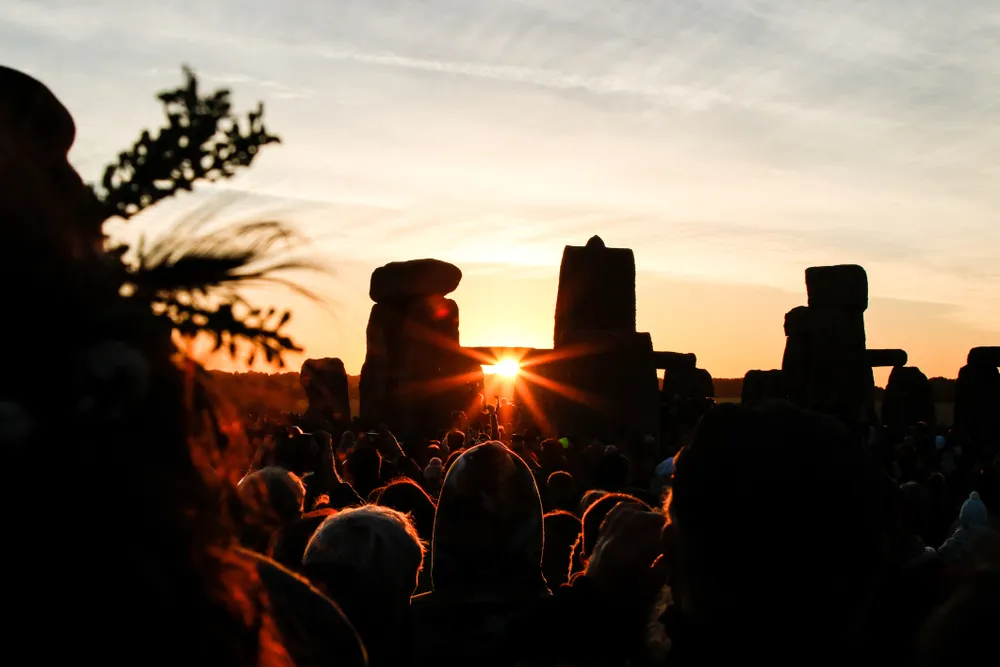 Crowds gather for summer solstice at Stonehenge