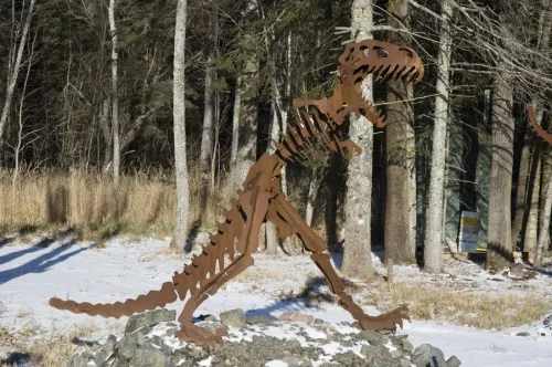 20110520083203north-shore-dinosaur.jpg