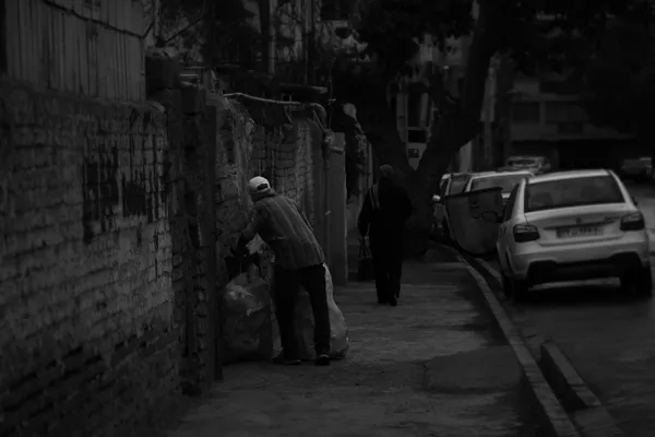 Different Worlds thumbnail