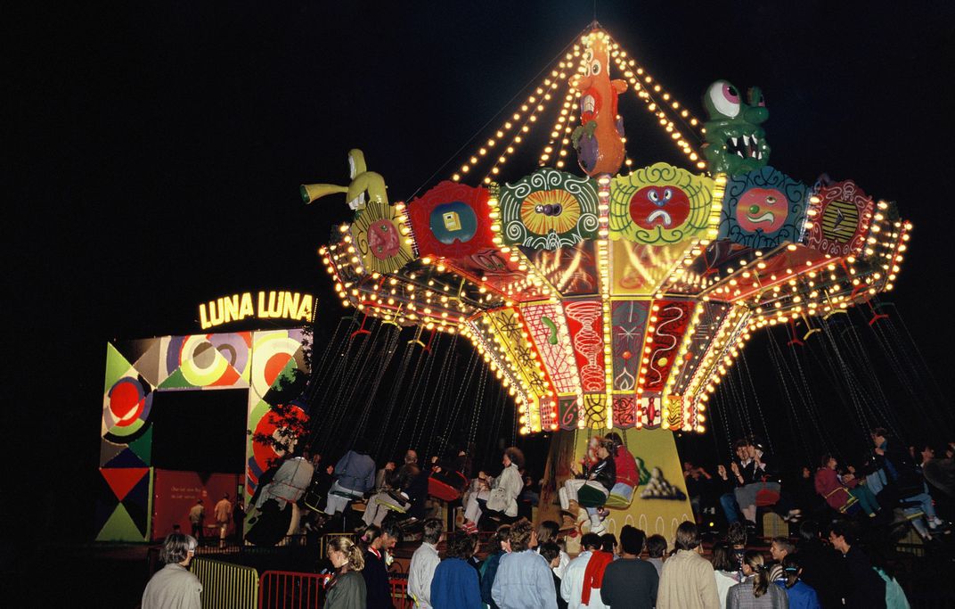 Arc Sonia Delaunay und Ride Kenny Scharf, Luna Luna, Hamburg, Deutschland, 1987