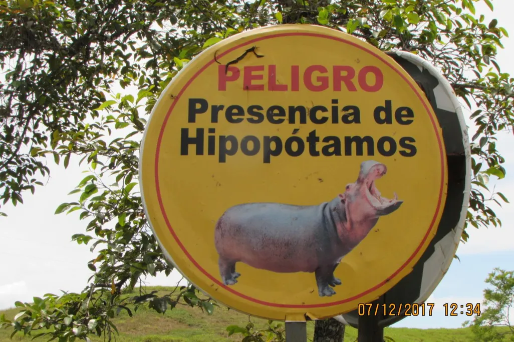Sign warning tourists about hippos