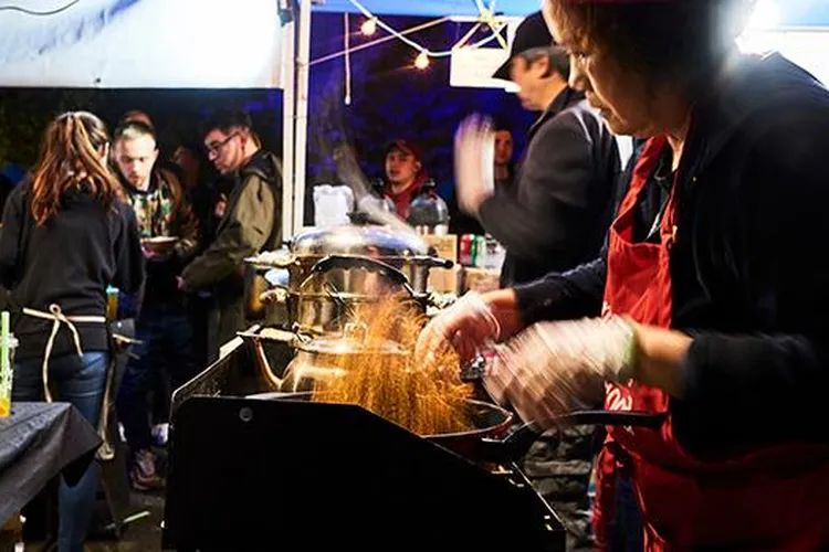 Queens Night Market mobile 2.jpg