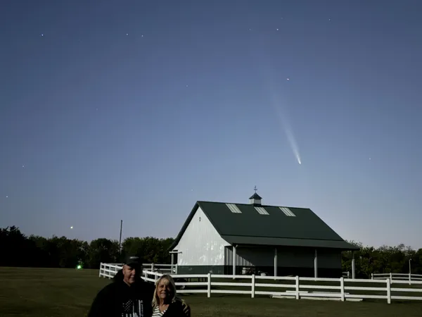 Comet C/2023 A3 Tsuchinshan-ATLAS thumbnail