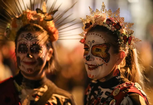 Lewes Bonfire Parade thumbnail