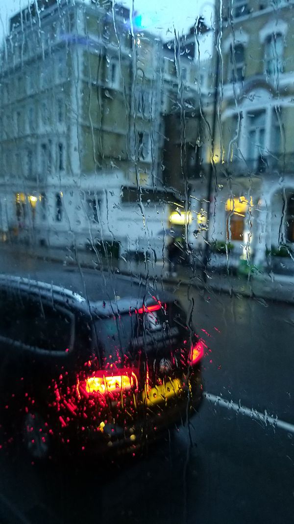 Heavy rain in London thumbnail