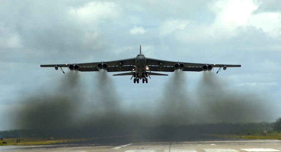 b-52.jpg