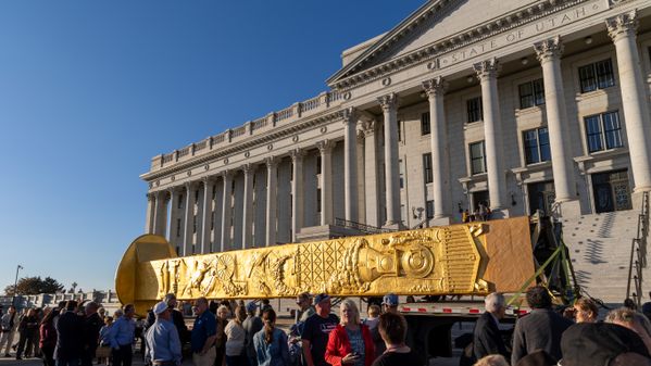 Golden Spike Visits the Utah State Capitol thumbnail