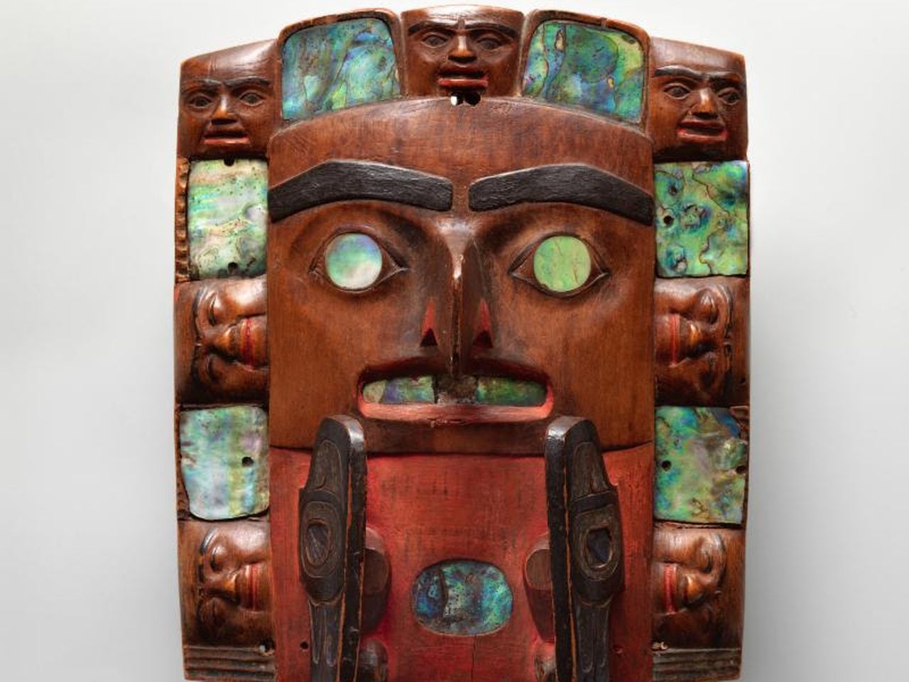 洋書　NATIVE AMERICA ART, TRADITIONS, AND Art of Native America: The Charles and Valerie Diker