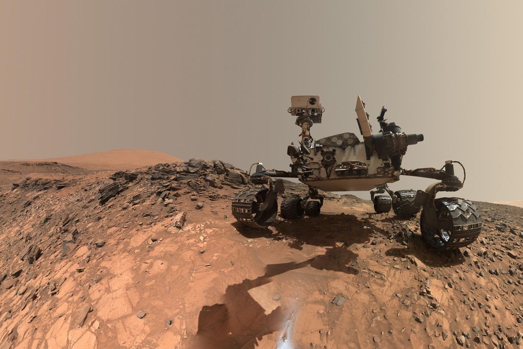 mars-curiosity-rover-msl-horizon-sky-self-portrait-PIA19808-full.jpg