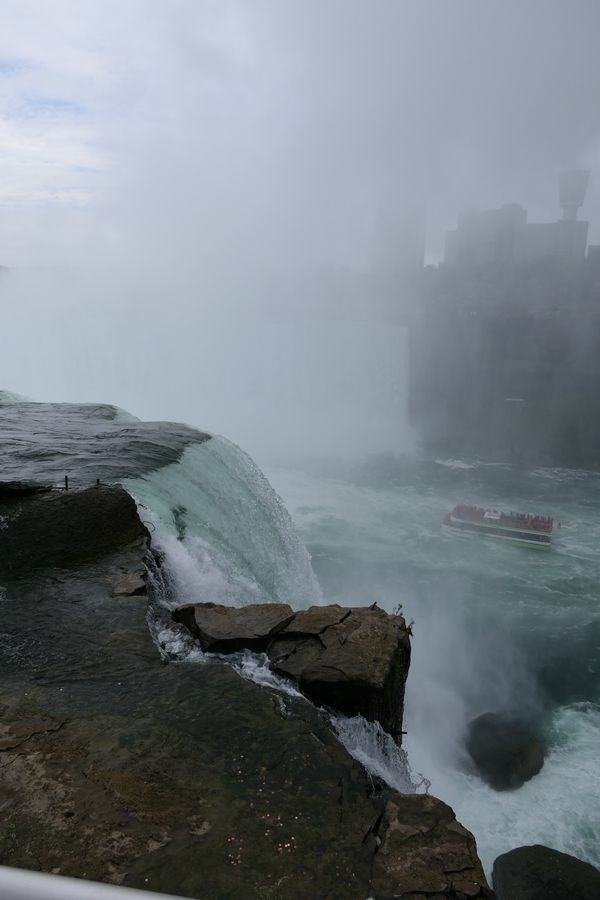 The Mysterious Mist of Niagra Falls thumbnail