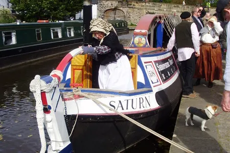 Saturn, a restored 1906 fly-boat