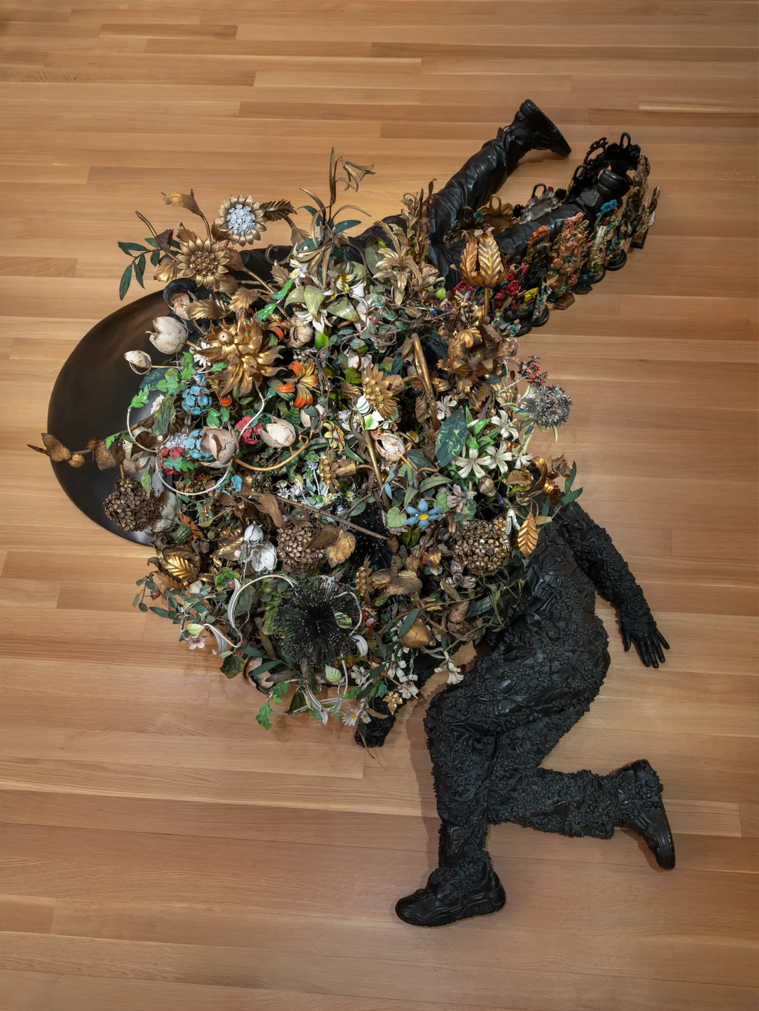 How Artist Nick Cave Memorializes His Ancestors Through ‘Mammoth’ Work